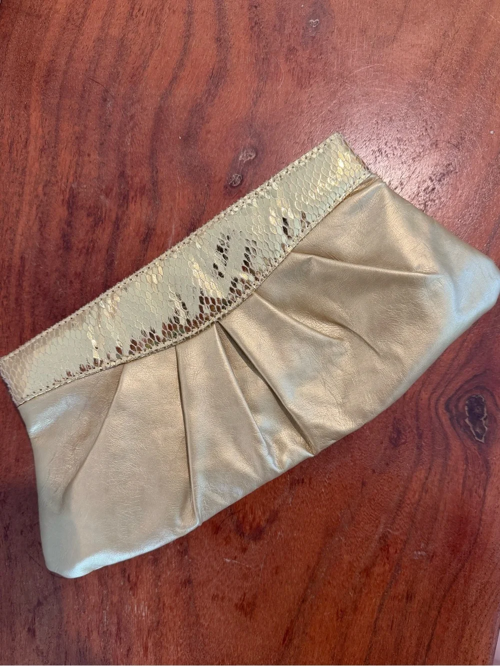 Gold Metallic Snake-Texture clutch Bag - Elegant Evening Style